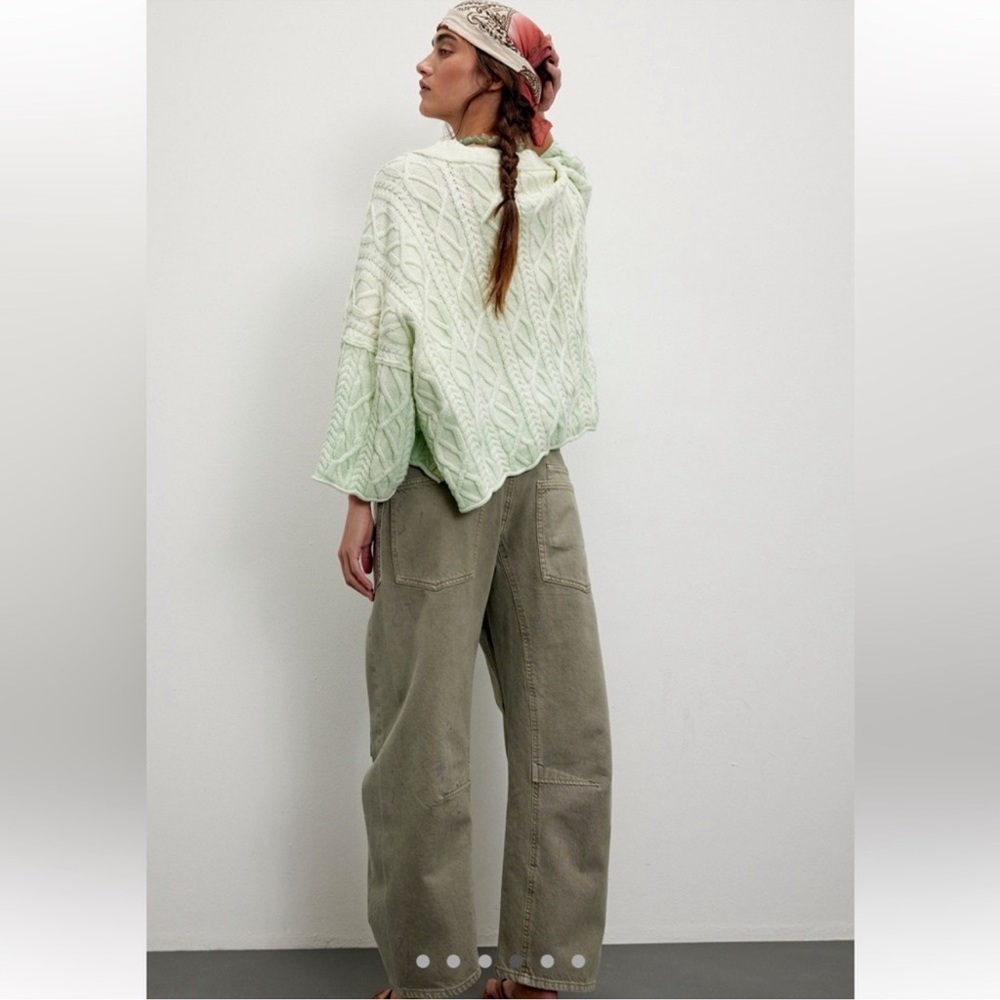 Free People WE THE FREE: Moxie Low Slung Pull on Patchwork Barrel Jeans(NWOT) - Picture 3 of 7